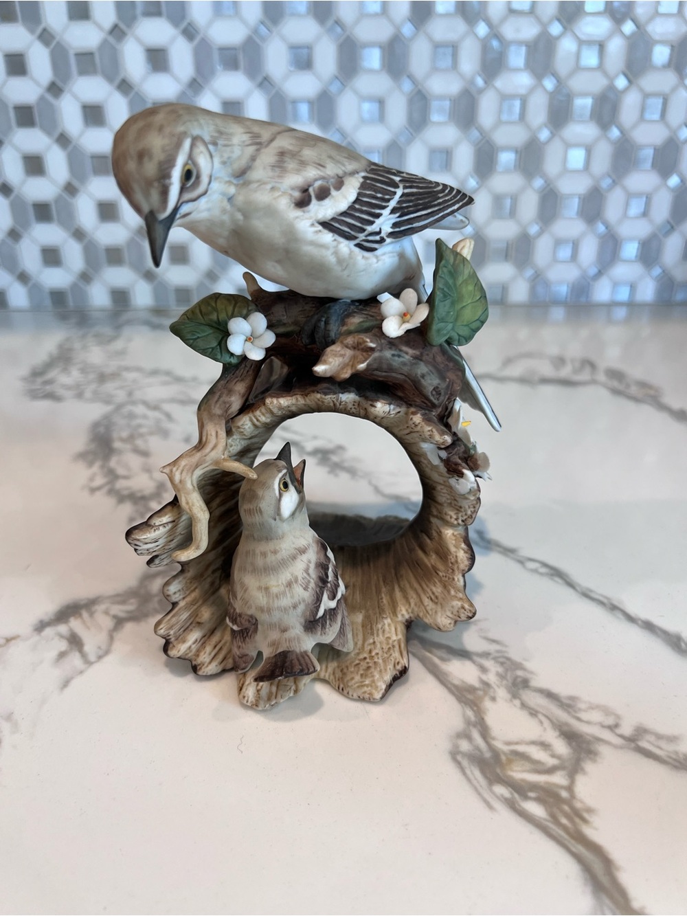 Vintage 1979 Homco Masterpiece Porcelain Mockingbird Mom & Baby Bird Figurine